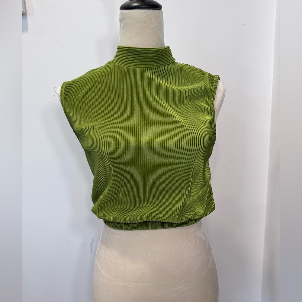 Green Ribbed top, worn once!!